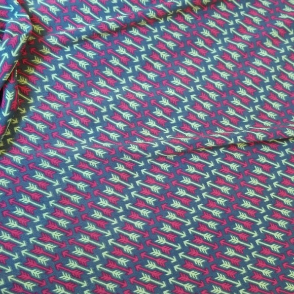 Brand new Lularoe maxi skirt with sweet arrow prin - Picture 4 of 4